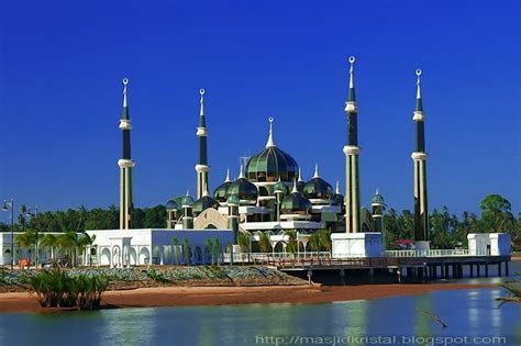 Bank islam kuala terengganu, kuala terengganu, terengganu, malaizija 2.7. MASJID KRISTAL ,TAMAN TAMADUN ISLAM,PULAU WAN MAN,KUALA ...