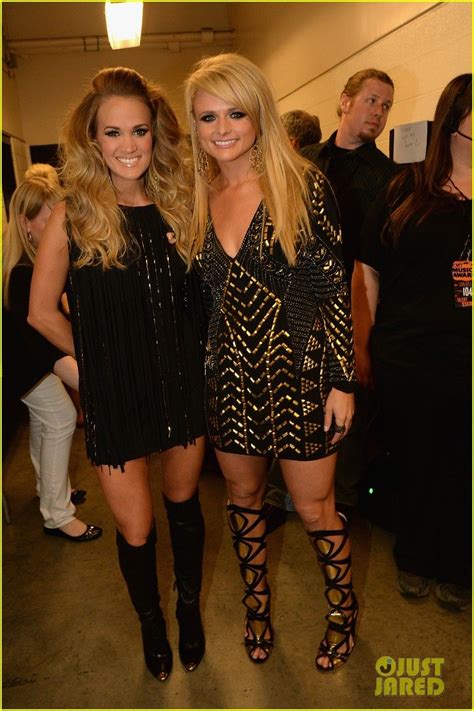 Miranda Lambert Carrie Underwood Backstage At The 2014 Cmt Awards Country Women Country Girls
