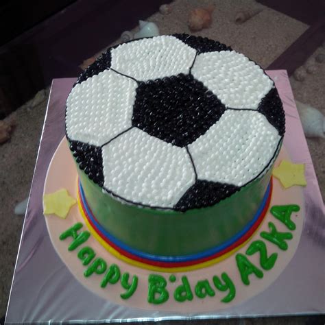 kue ulang tahun karakter bola