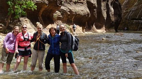 Zion Bryce Womens Tour Hiking 2018 Utah National Parks Hiking For Women