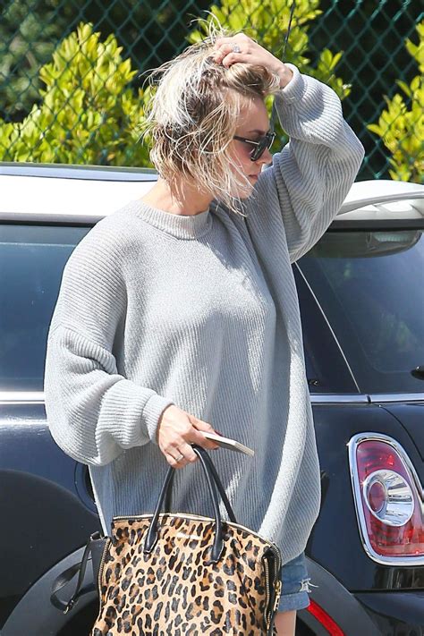 This is why our team offers a variety of hair and beauty services that will embellish your beauty and dazzle a room. Kaley Cuoco Leaves a Hair Salon in Los Angeles - April 2014