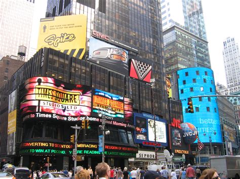 File:Times Square New York City FLIKR 3.jpg - Wikimedia Commons