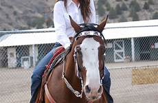 rodeo cowgirl horse megan etcheberry vaqueras cowboy vaquera vaqueros estilismos barngirl