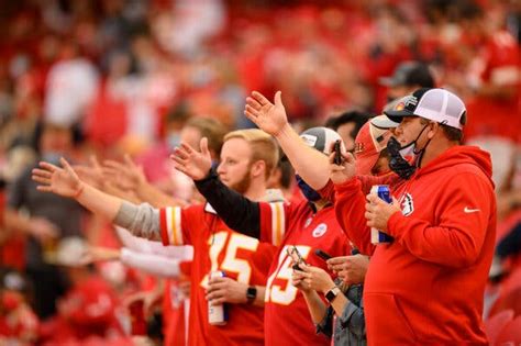 The Chiefs Enter The Field To The Sound Of The Tomahawk Chop The New