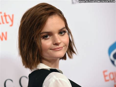 Kerris Dorsey S Body Measurements Including Height Weight Dress Size