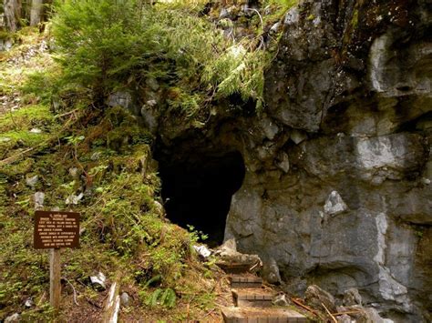 Explore Inside Alaskas Largest Cave For An Enchanting