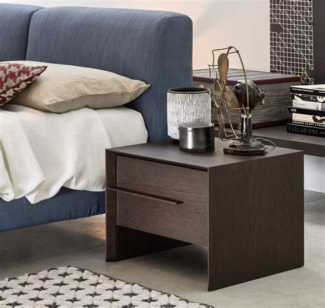 Novamobili Platone modern wooden bedside table | Robinsons Beds