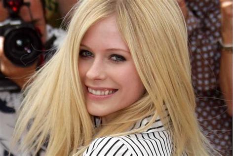 avril lavigne si sposa chi è il futuro marito