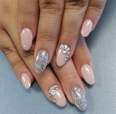 75 Oval Shaped Acrylic Nail Designs For Nail Lovers