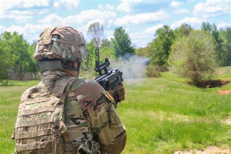 No Slack Soldiers Of 2 327th Inf Regt Take To Range Maintaining