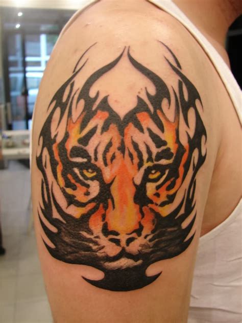 Tribal Angry Face Tiger Tattoo For Men Shoulder
