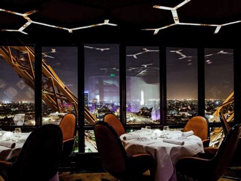 10 Most Romantic Restaurants In Paris