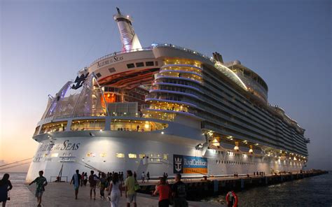 The allure of the seas features exciting activities, incredible entertainment, luxurious staterooms and a wide variety of dining options ranging from casual fare to fine dining. Size isn't all that matters - Allure of the Seas Cruise Review