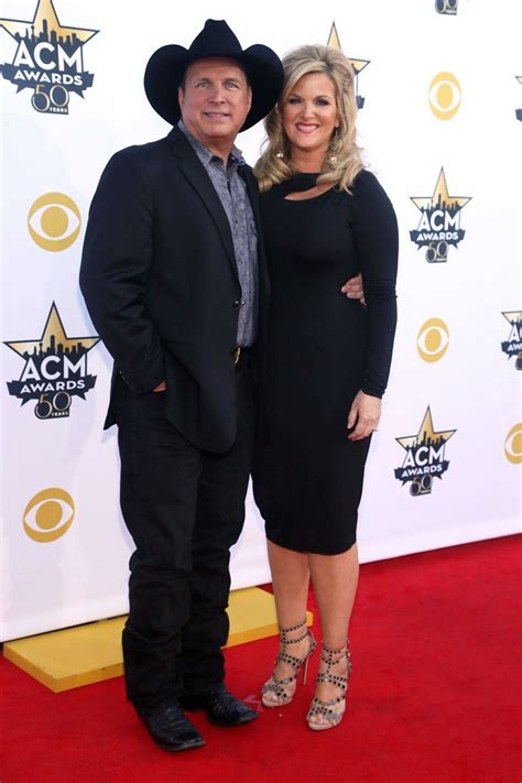 Photos From Garth Brooks And Trisha Yearwood S Cutest Pictures Artofit