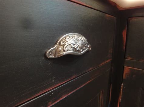 From large solid brass front door handles, to cast iron pulls for gates and garages, you'll find the door handles and pulls you need to complete your home restoration project with style. 1900 Farmhouse: Cabinet Hardware