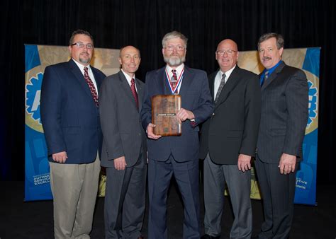 Ryder System, Inc. - ASE Honors Ryder Technician Joseph DeLap with
