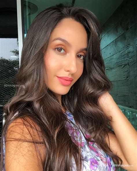 100 Nora Fatehi Latest Hot Hd Photos And Mobile