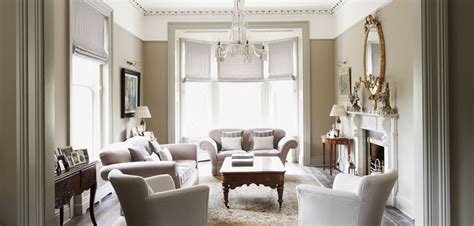 Arm yourself with a calming color palette that will from gray to green, and everything in between, here are 11 living room looks you'll want to steal. Neutral Grey Living Room - Modern House