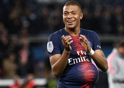 The integrality of the stats of the competition. football - Équipe de France. Football : Kylian Mbappé, l ...