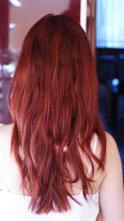 Coloration après coloration, la matière est soignée, protégée. Coloration Cheveux Irisé | julypaulaviola site