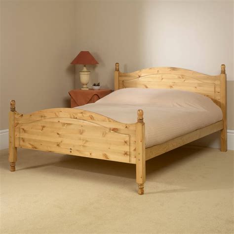 Monarch High Footend Wooden Bed Frame Bedknobs