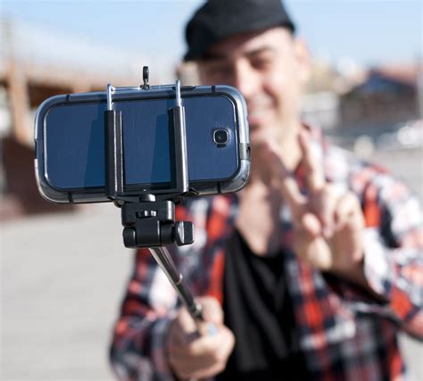 Creative Ways Businesses Can Use A Selfie Stick For Marketing