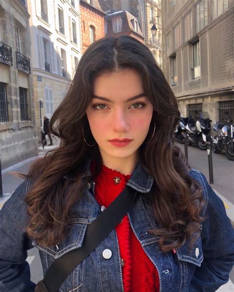 Zoïa Mossour On Instagram 🎲 Rambut Estetika Kecantikan Rambut