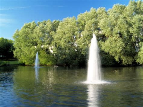 This significantly reduces the cost of hardware purchases. Fountains in man made lake © Steve Fareham :: Geograph ...