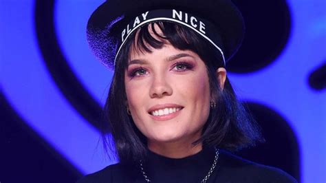 Halsey Updates Pronouns To She They On Social Media