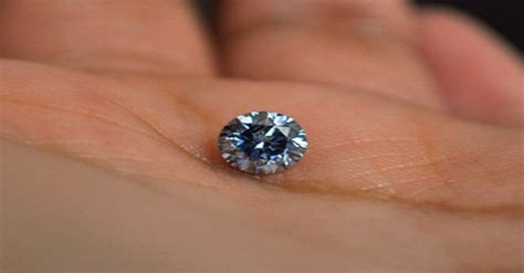 Swiss Company Turns Peoples Cremated Remains Into Diamonds Make Your