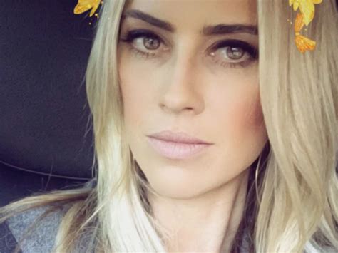 Christina El Moussa Crying For Help On Instagram The Hollywood Gossip