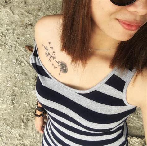 50 Cute Collar Bone Tattoos For Women 2020