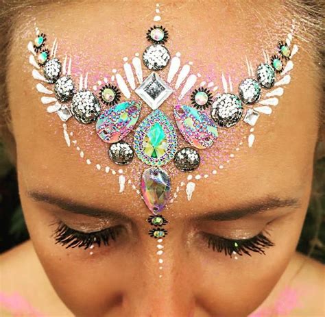 However, everyone who has ever tried to apply glitter knows how messy it take a look at these cheap festival makeup essentials!when it comes to the festival makeup, your task is to be creative and stand out. 806 best Festival makeup and glitter images on Pinterest