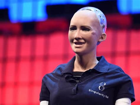 Robots That Look Human Make People Uneasy Engoo 데일리뉴스