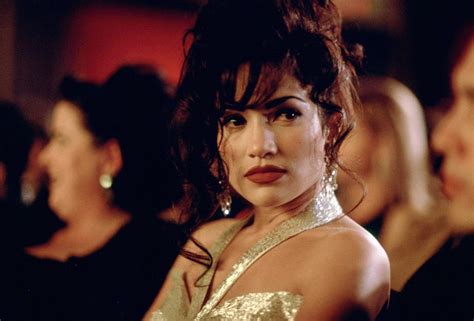 Selena Movie Review And Film Summary 1997 Roger Ebert