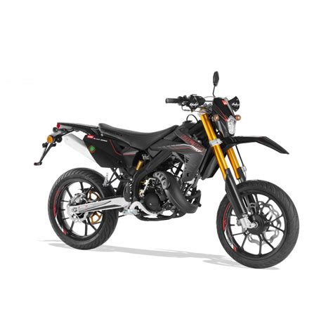 With all of our 50cc mopeds one of the main reasons why you should pay attention to the cc is that it also determines what you can drive. Moto Rieju MRT 50 SM PRO - Moto And Co Beauvais