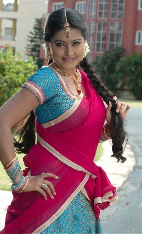 Tamil Movie Actress Hot Tamil Best Actress Sneha In Saree Photo