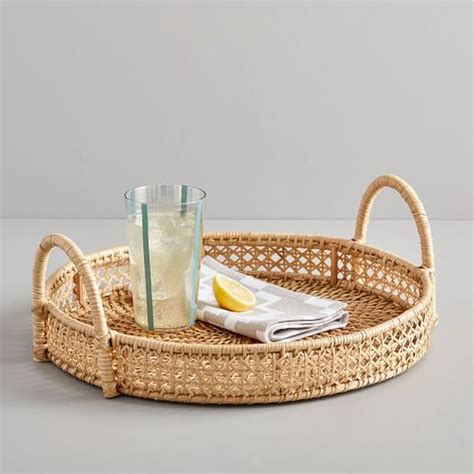 To these americans, wicker furnishings and luggage were part of the culture they brought with them from great britain. What's the Difference Between Wicker, Rattan, and Cane ...