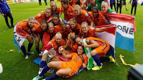 The Warm Up Netherlands Promise To Party Hard After Euro Win Eurosport