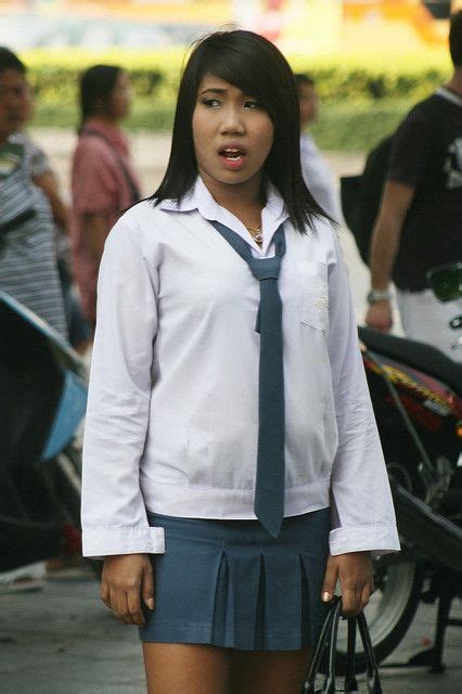 Thai school girl | School girl, School uniform, School