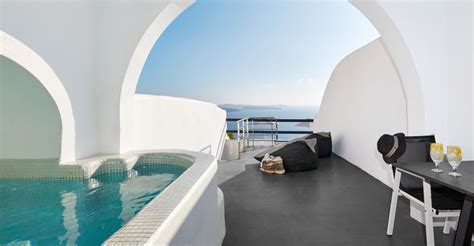 Oia Suites In Santorini Luxury Stay In A Modern Cycladic Style In Oia