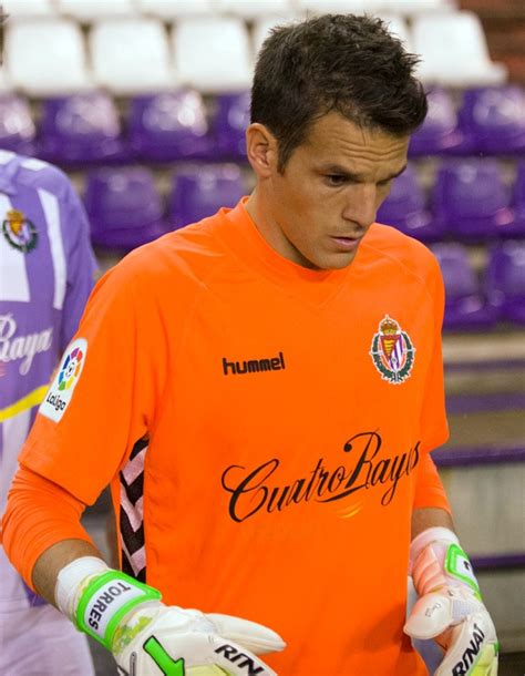 Pau francisco torres (valencian pronunciation: Pau Torres: «Somos el Real Valladolid y tenemos que ganar ...