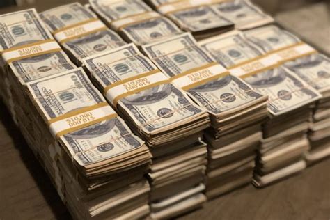 Rent a $ 1 Million Dollars - Prop Money (Fake), Best Prices | ShareGrid ...