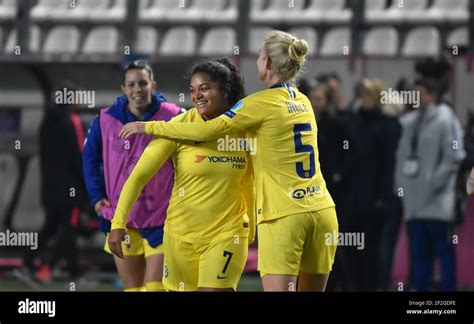 Jess Carter And Sophie Ingle Of Chelsea During The Uefa Womens