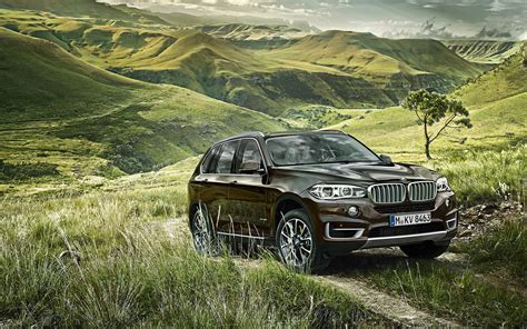 The previous generation went on sale in 2006 and got a refresh in 2011. Town+Country BMW | MINI Markham Blog: F15 2014 BMW X5 Wallpapers and Video