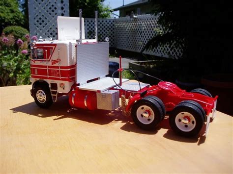 Pin By Bruce Salo On Scale Model Semi Trucks Model Truck Kits