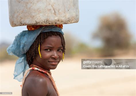 portrait of a mucubal tribe girl namibe province virei angola on news photo getty images