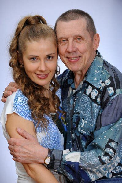 Казалось, что 15 лет брака шацкой и золотухина были просто недоразумением. Получив всё наследство гражданского мужа , Ирина Линдт ...
