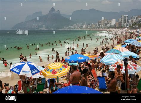 Rio De Janeiro Brazil 10th January 2016 Weather In Rio Sunbathers
