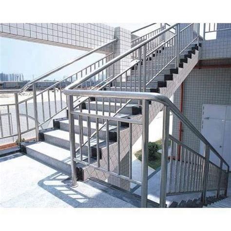 Rb 304 Stainless Steel Pipe Railings Rs 1000 Feet Royal Business